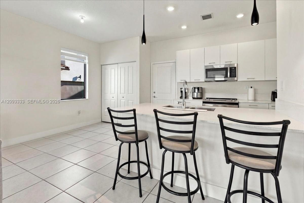 URBANA AT DOWNTOWN DORAL in Doral - Photo 8