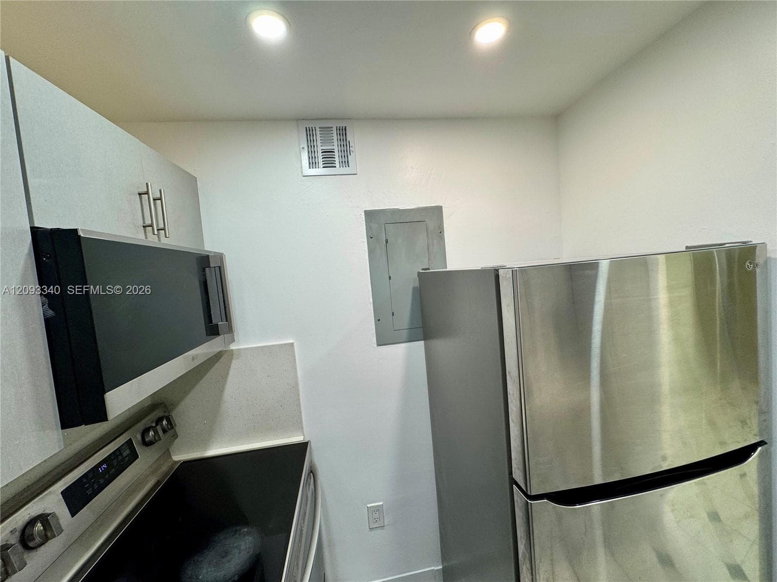 PLAZA OF WESTLAND CONDO · #501 in Hialeah - Photo 2