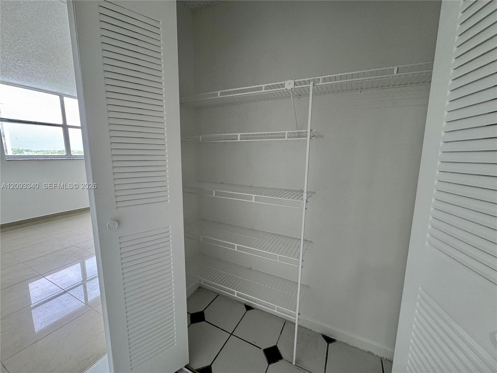PLAZA OF WESTLAND CONDO · #501 in Hialeah - Photo 11