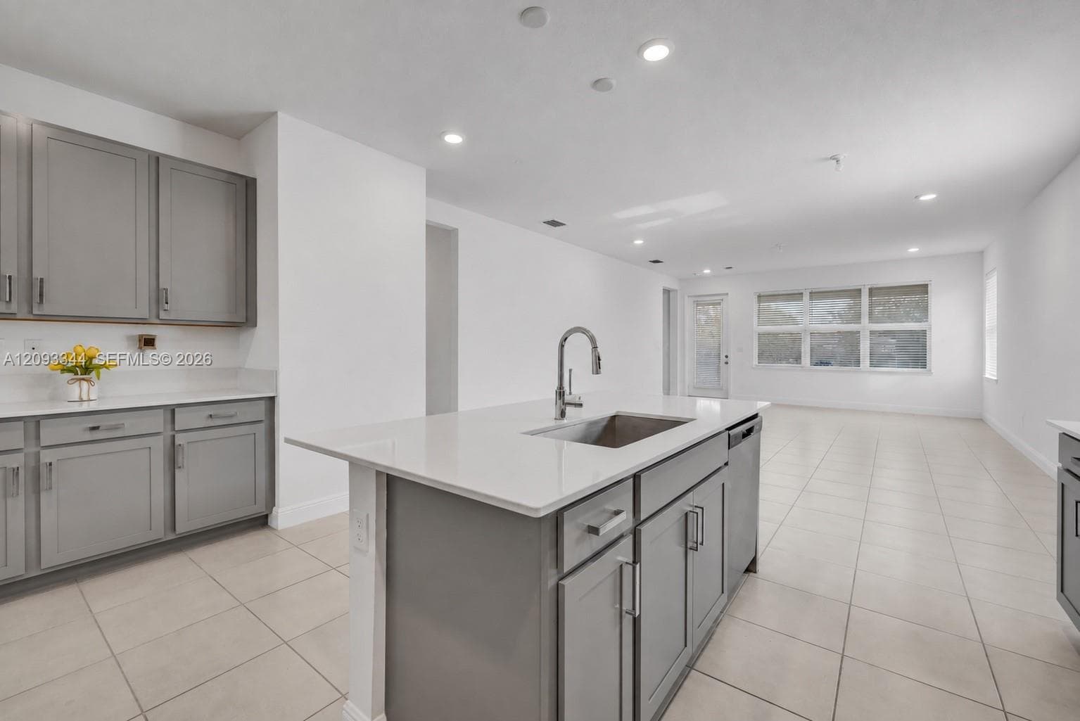 4242 Rosa Dr photo 9