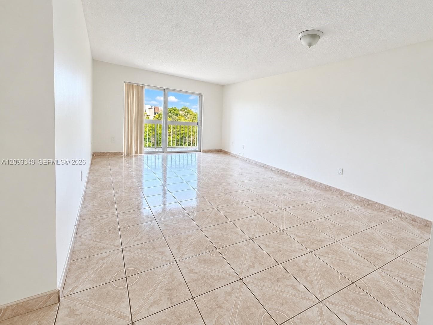 VILLAGE OF KINGS CREEK CO · #f401 in Miami - Photo 10