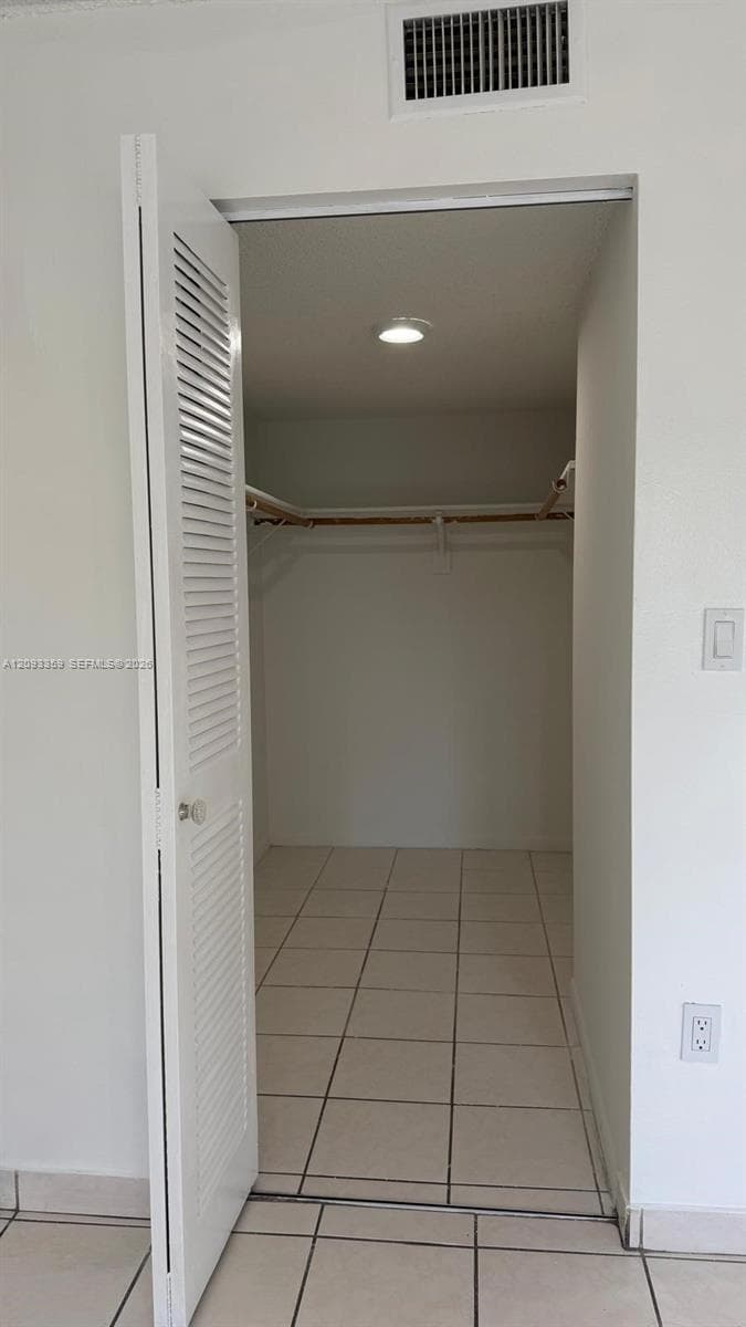 HARDING VILLAS CONDO · #305 in Miami Beach - Photo 23