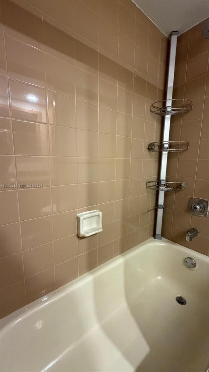 HARDING VILLAS CONDO · #305 in Miami Beach - Photo 26
