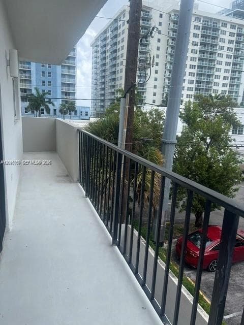HARDING VILLAS CONDO · #305 in Miami Beach - Photo 8