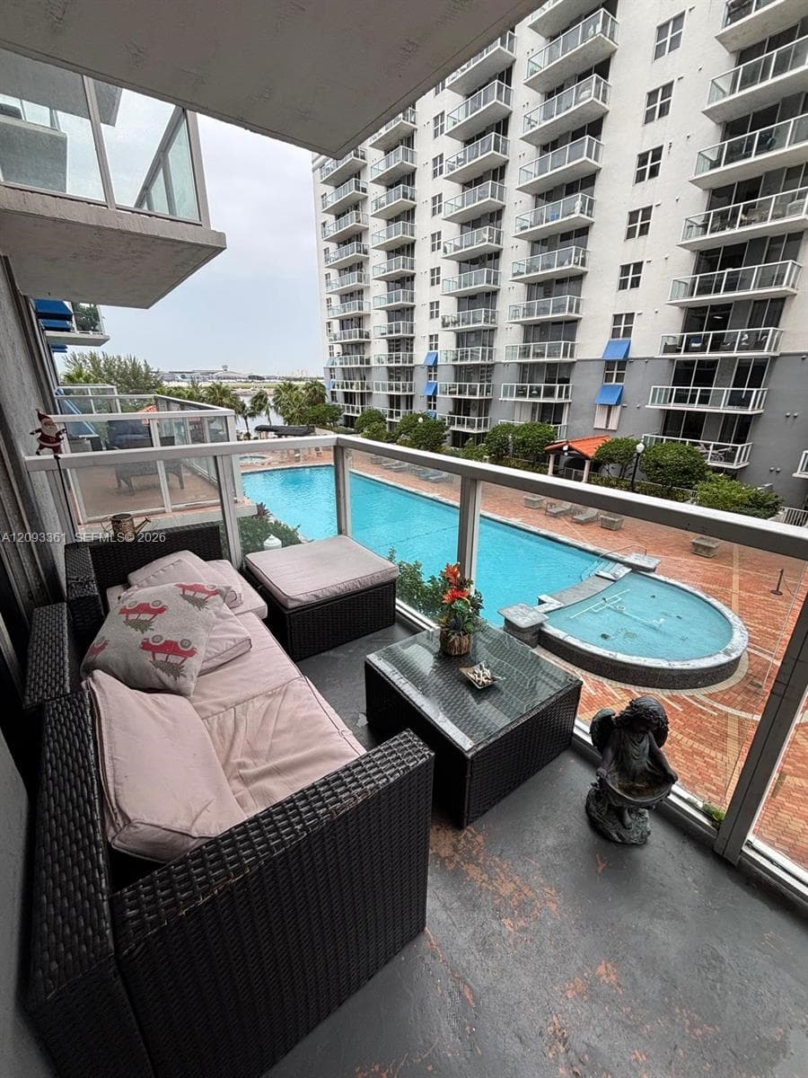 BLUE LAGOON CONDO · #608 in Miami - Photo 2