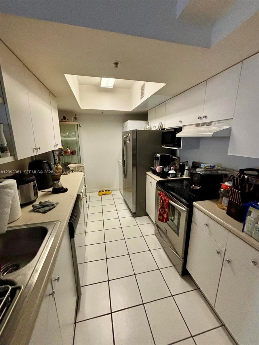 BLUE LAGOON CONDO · #608 in Miami - Photo 3