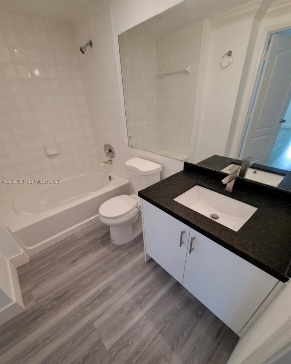 BLUE LAGOON CONDO · #403 in Miami - Photo 6