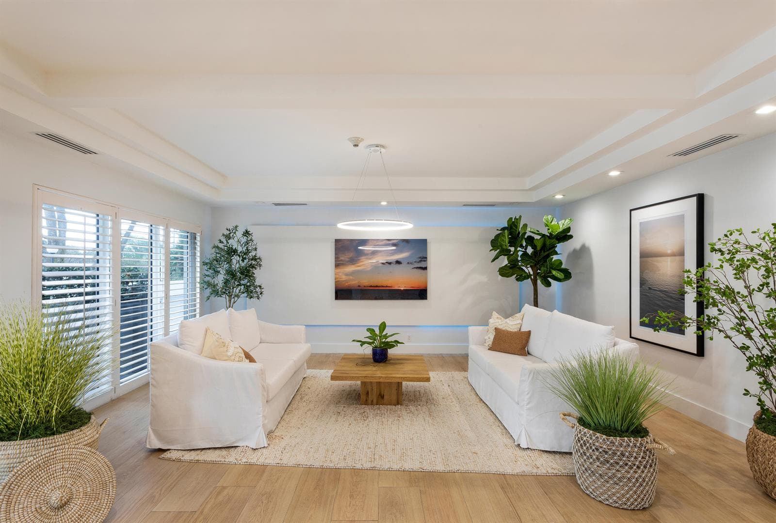 LOBBY SEATING