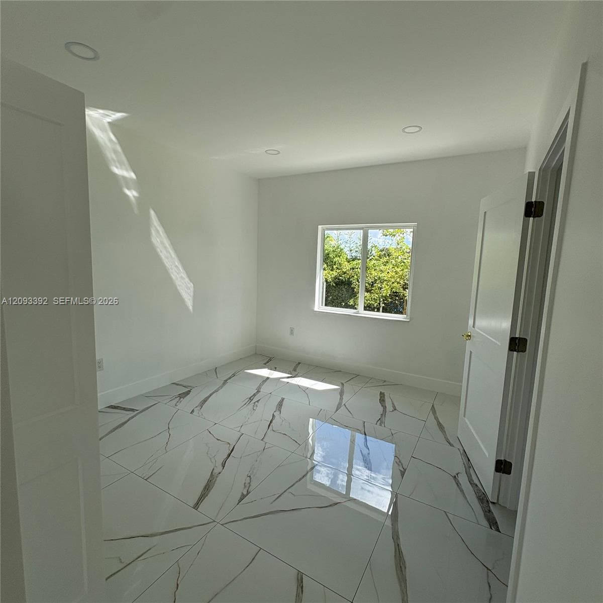 19527 SW 325th Ln photo 8
