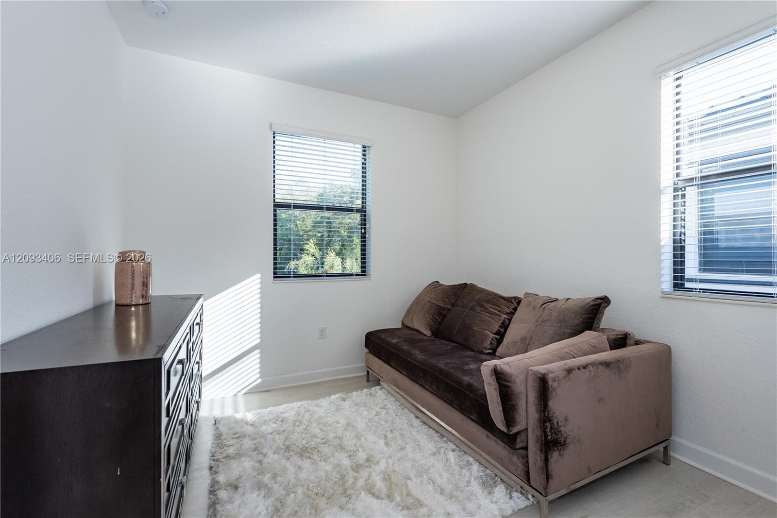 1601 SW 28th St photo 13