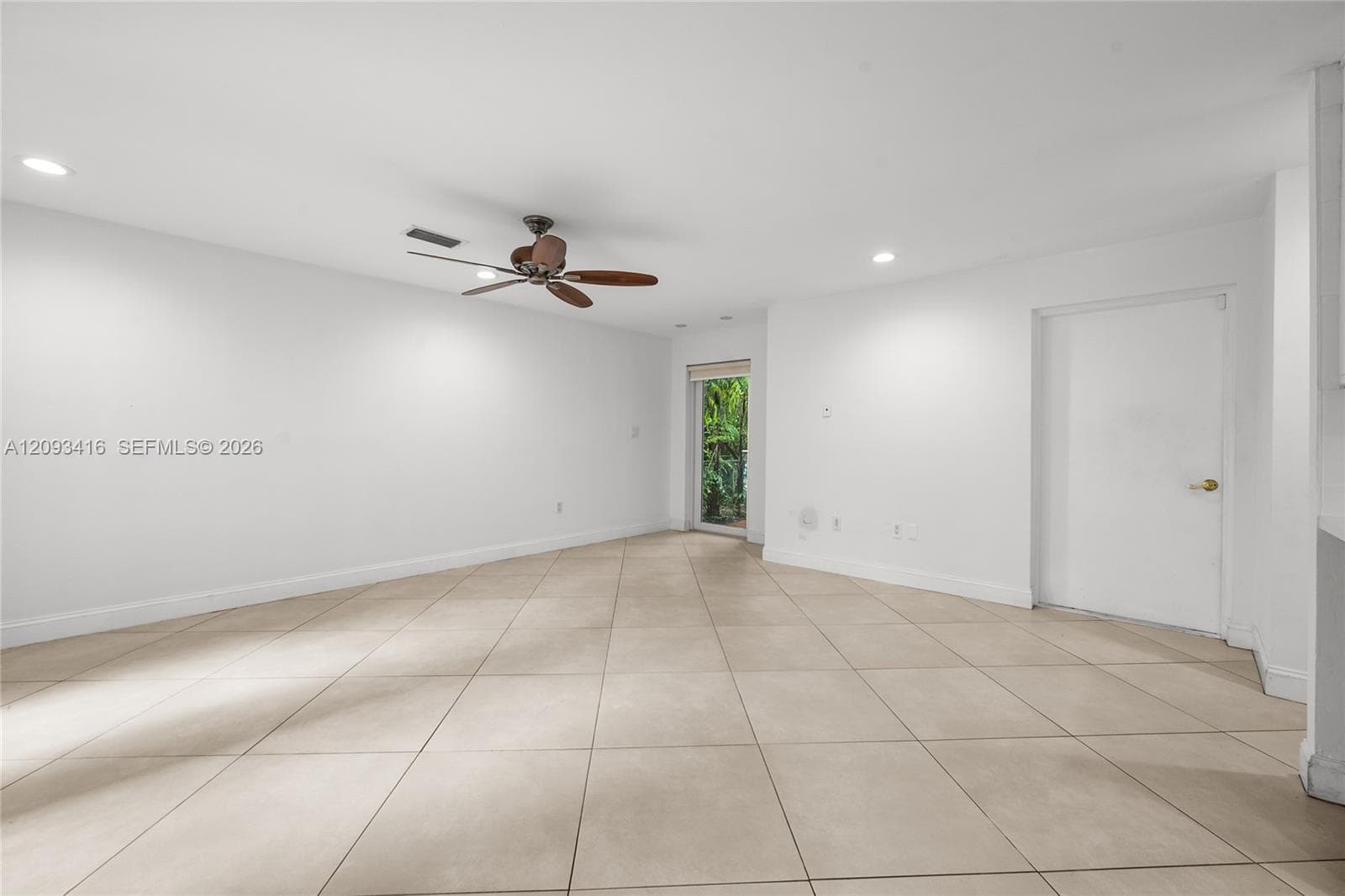1543 Dorado Ave photo 13