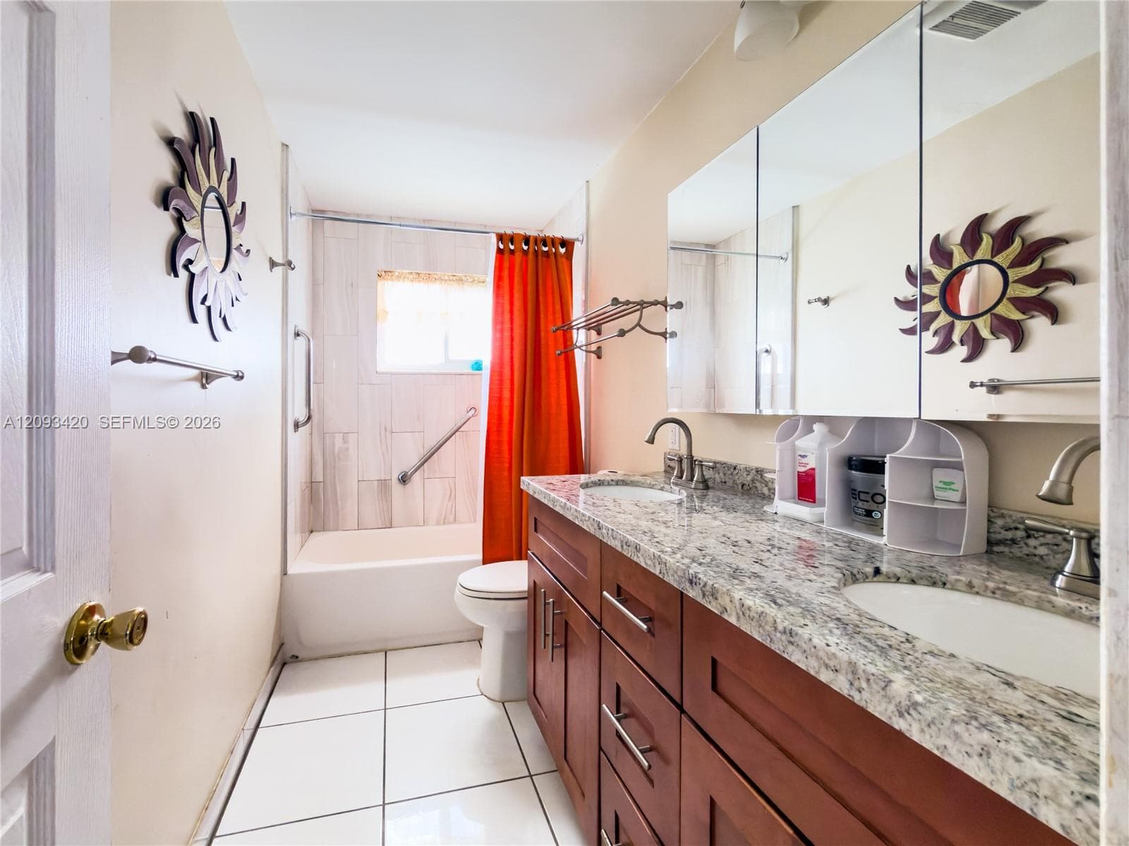 2nd Bathroom
