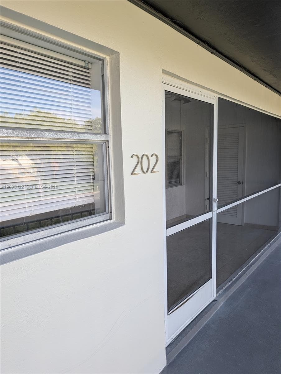 PARADISE BY THE SEA CONDO · #202 in Hallandale Beach - Photo 1
