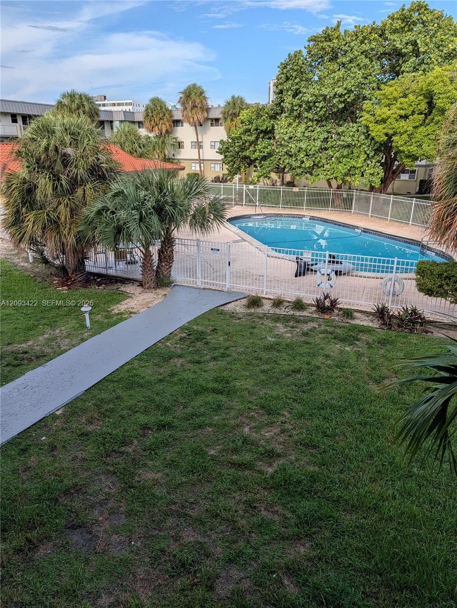 PARADISE BY THE SEA CONDO · #202 in Hallandale Beach - Photo 20