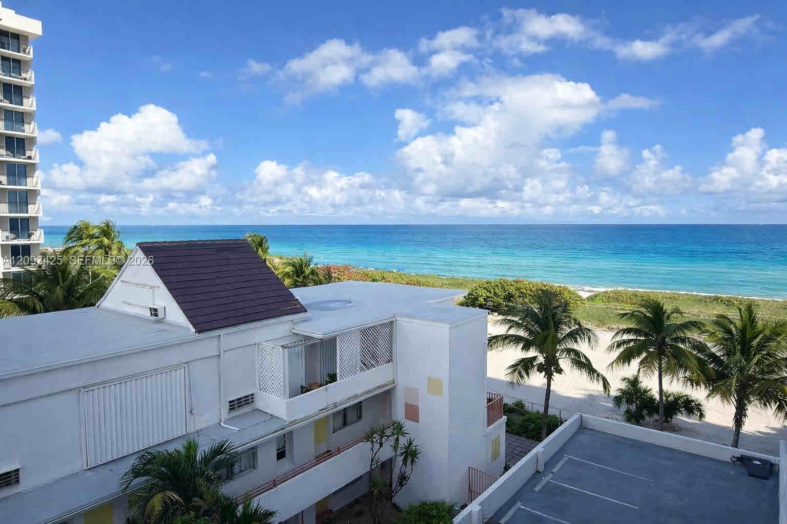 FOUR WINDS CONDO · #505 in Surfside - Photo 2