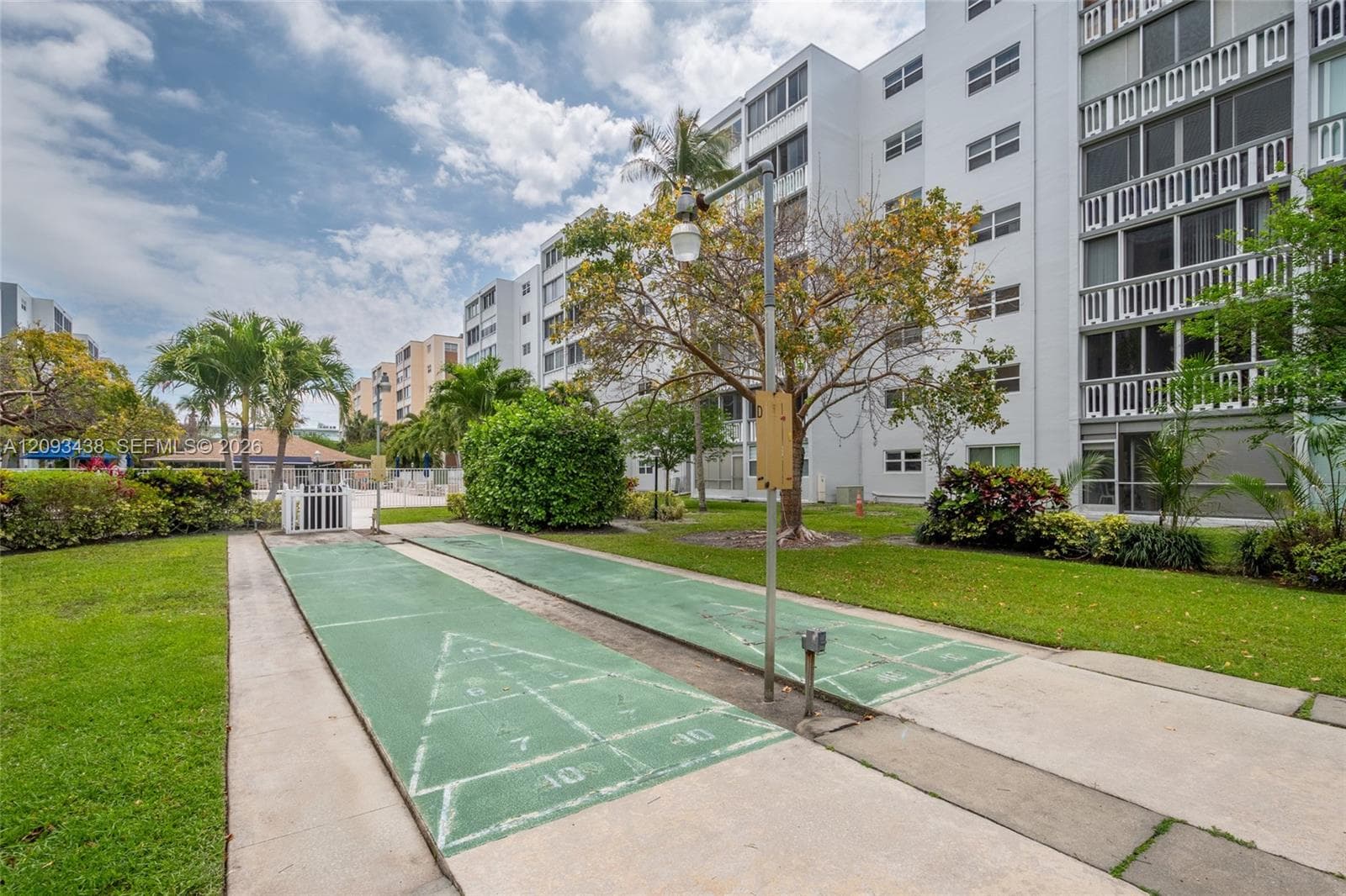 Meadowbrook Towers · #602 in Hallandale Beach - Photo 23