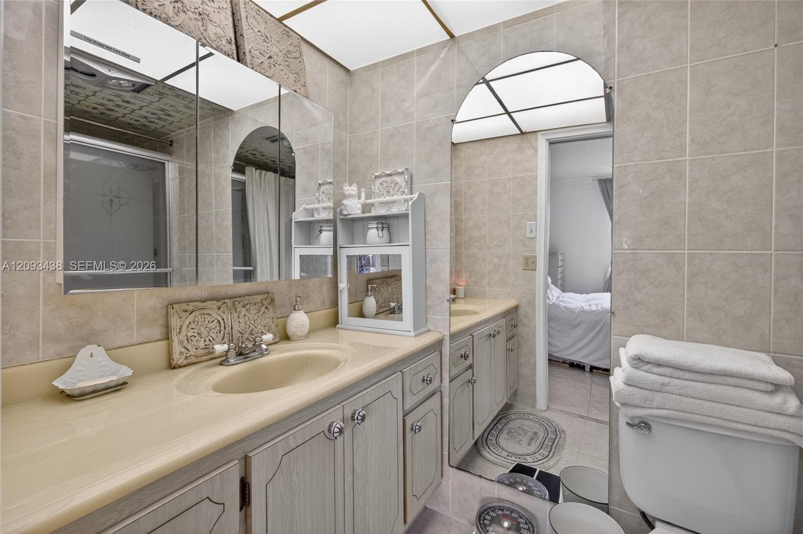 Meadowbrook Towers · #602 in Hallandale Beach - Photo 14
