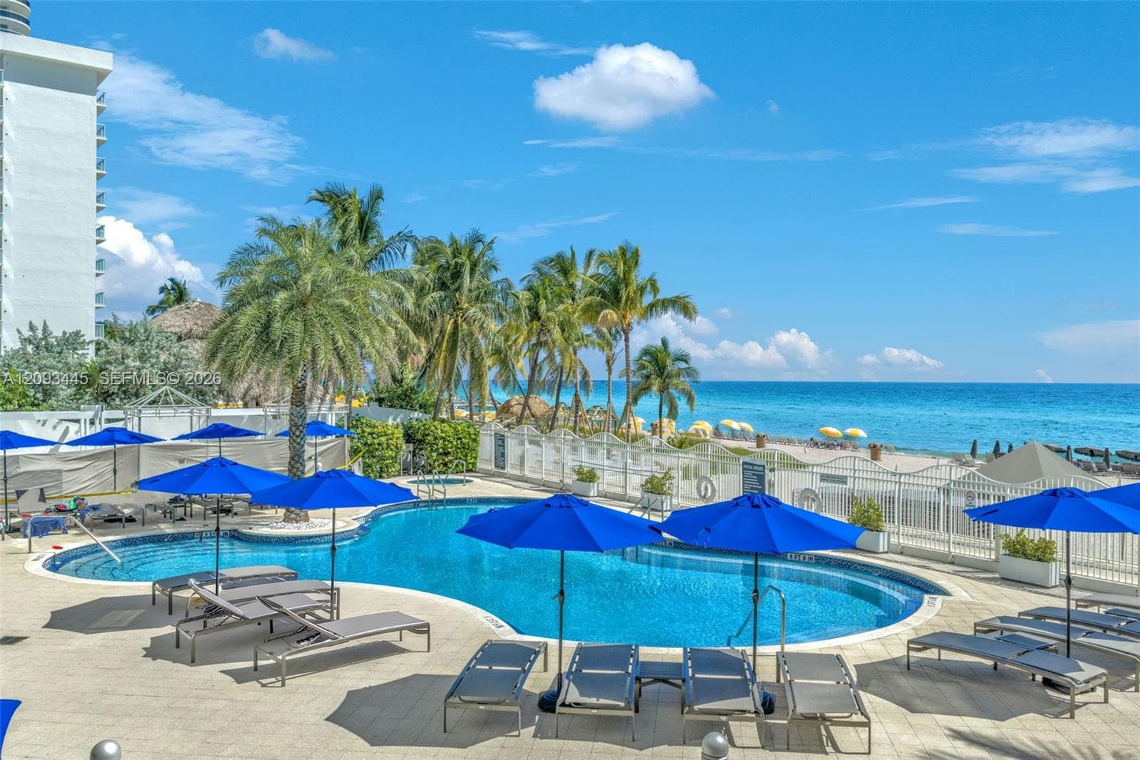 La Perla · #3010 in Sunny Isles Beach - Photo 6