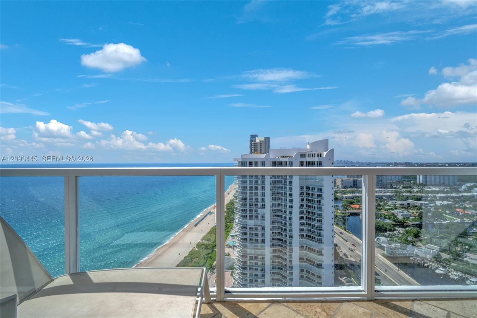 La Perla · #3010 in Sunny Isles Beach - Photo 30