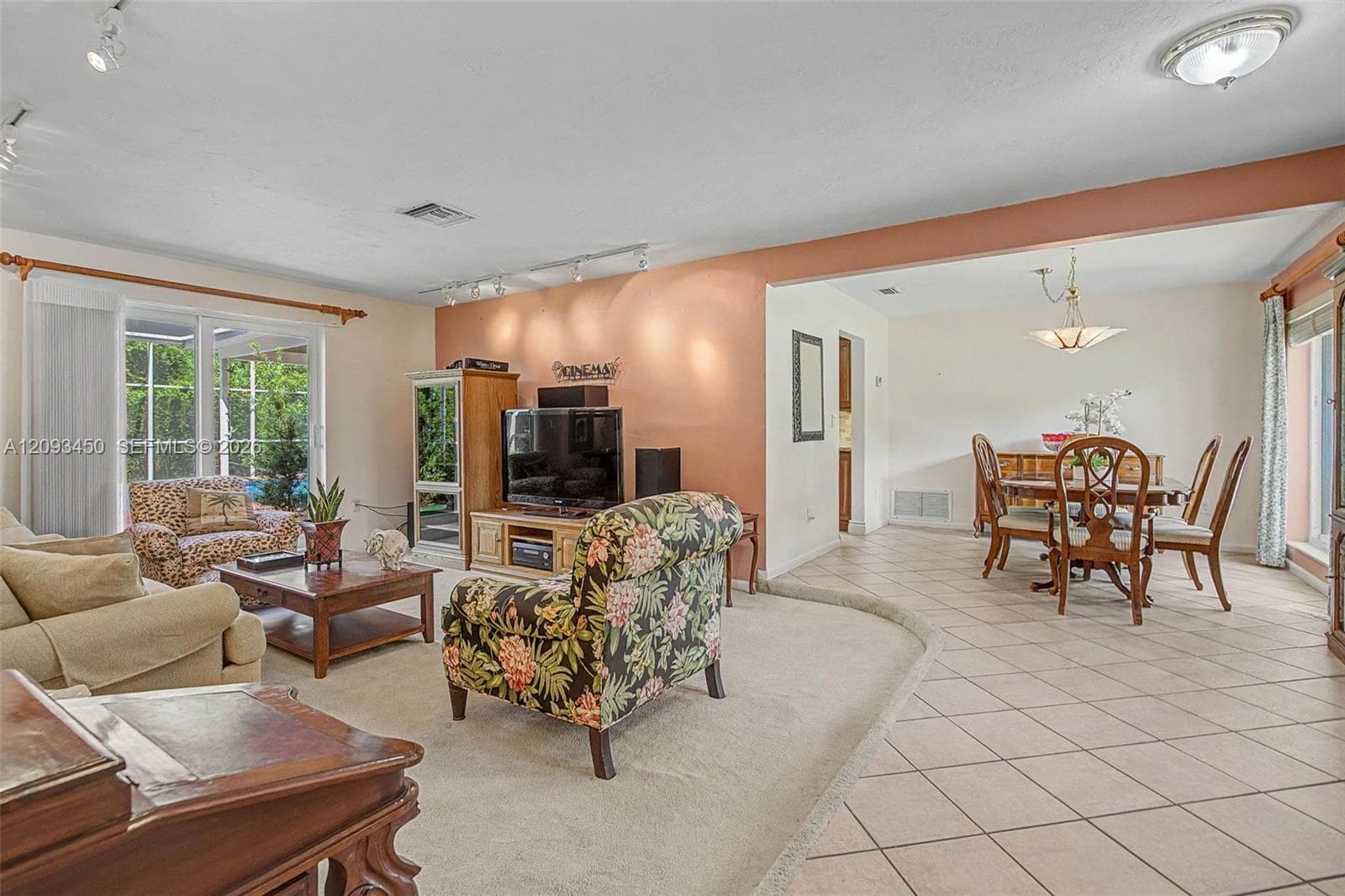 10190 SW 99th Ave photo 3