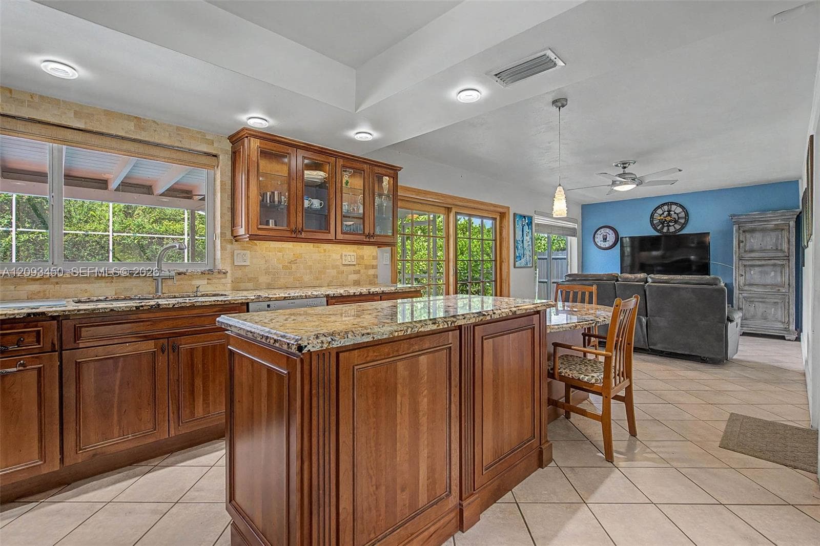 10190 SW 99th Ave photo 9
