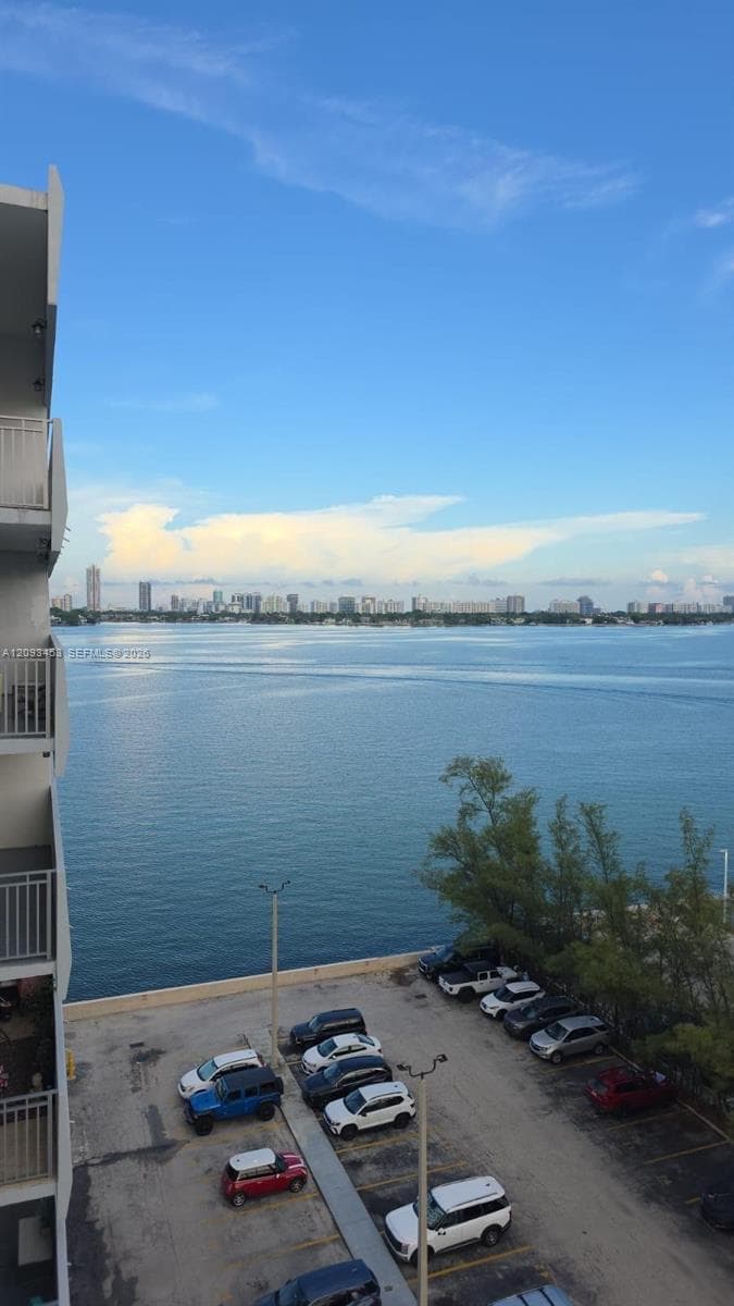 CARIBBEAN TOWERS CONDO · #9K in North Bay Village - Photo 9