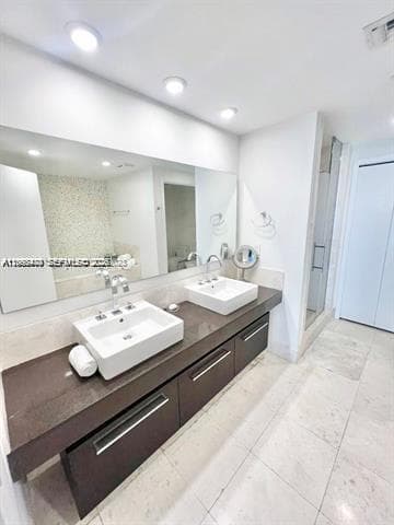 Jade Ocean · #3903 in Sunny Isles Beach - Photo 17