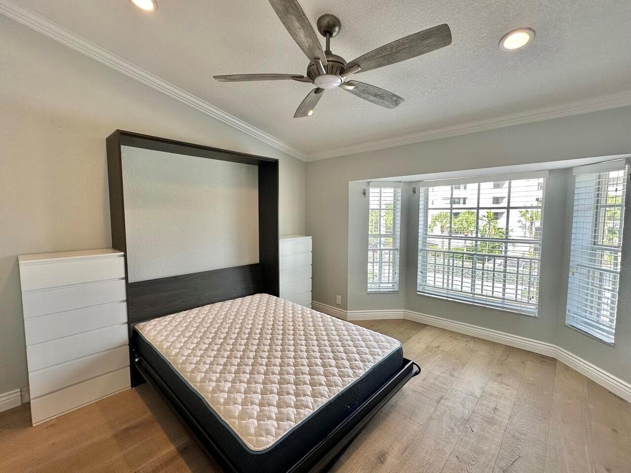 3rd floor guest bed