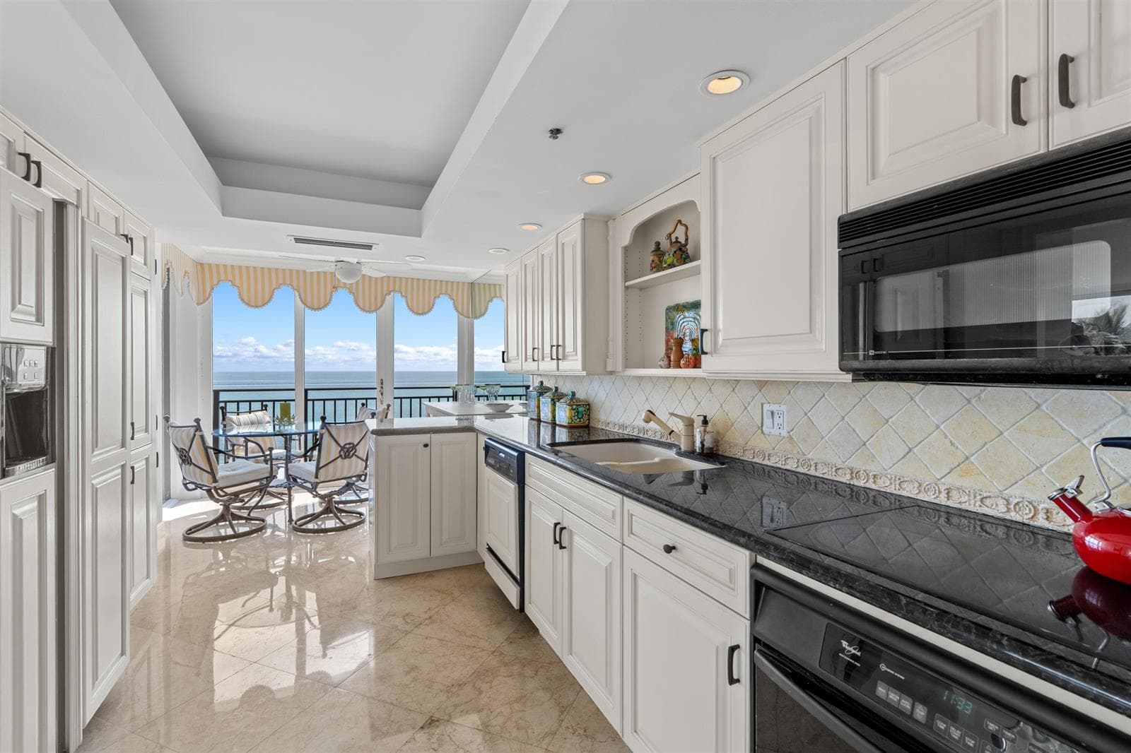 OCEANVIEW KITCHEN