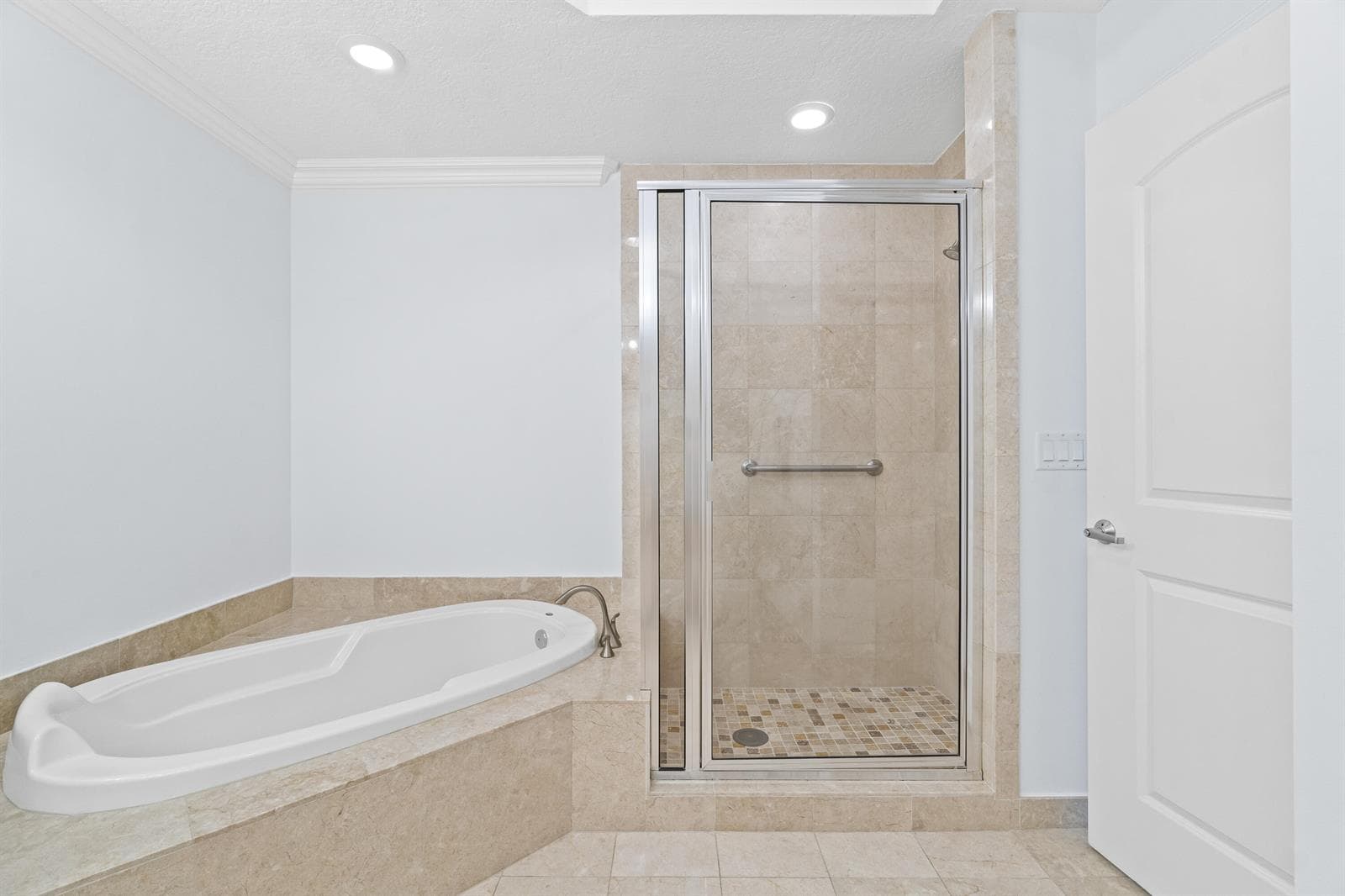 Separate Soaking Tub & Shower