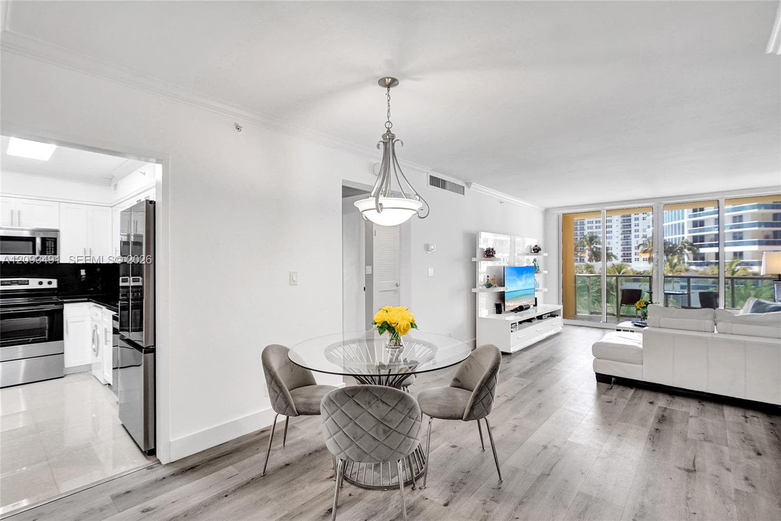 WAVE CONDO · #415 (available now) in Hollywood - Photo 8