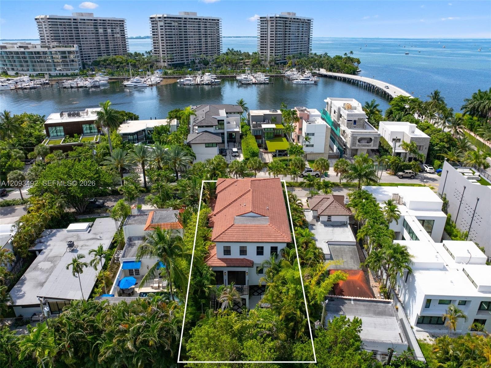 1803 S Bayshore Ln photo 2