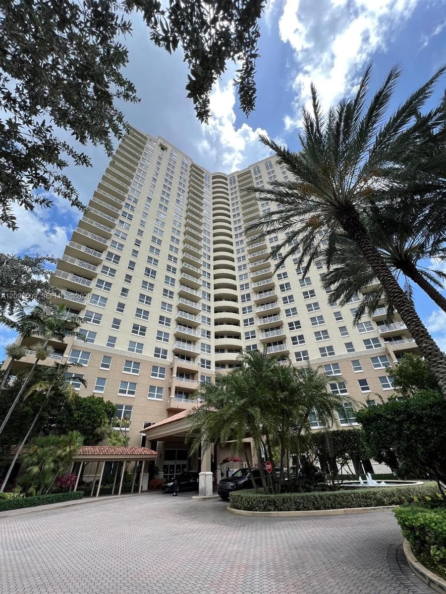 TURNBERRY ON THE GREEN CO · #TS-03 in Aventura - Photo 4