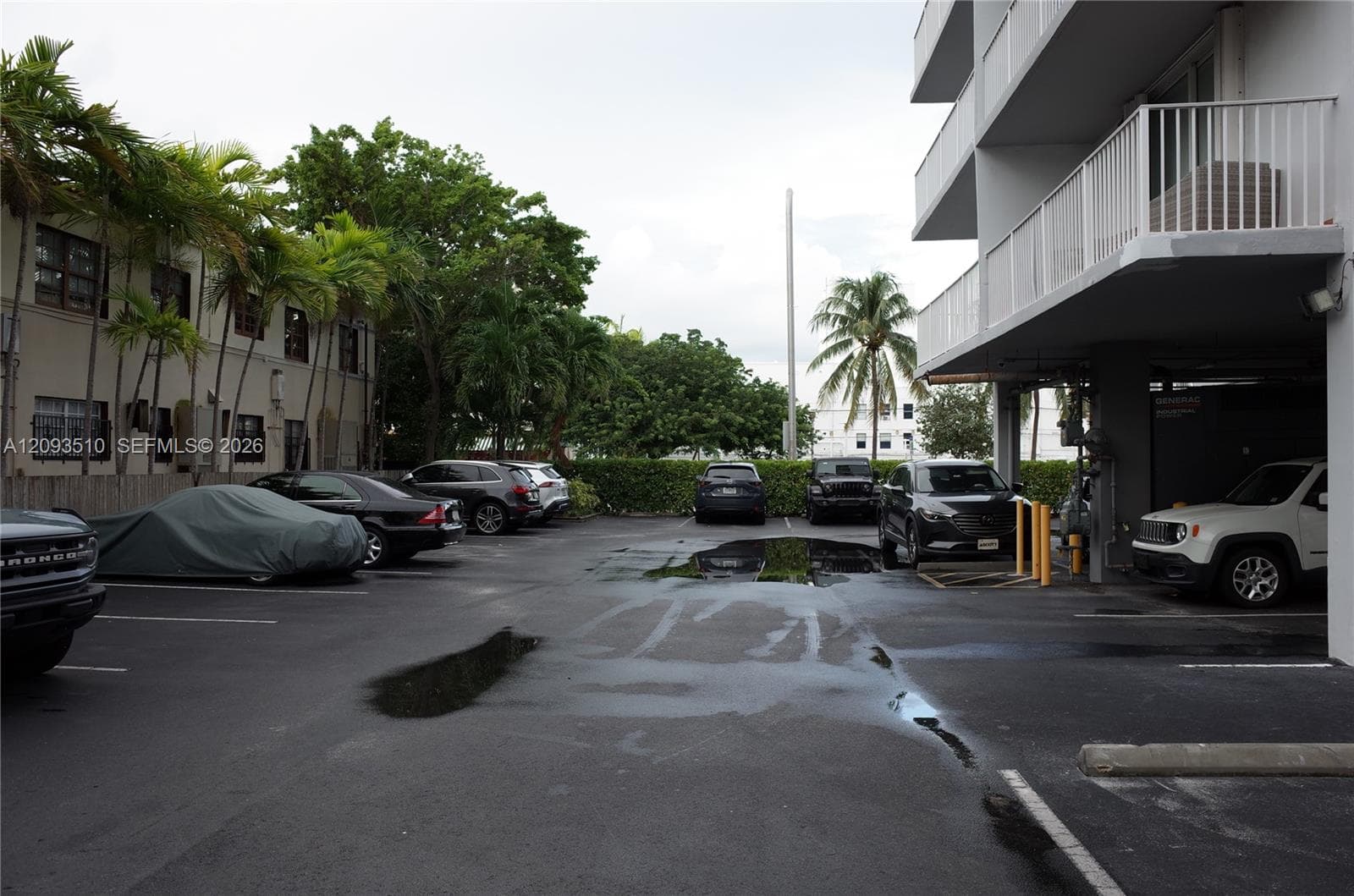 ISLANDER CONDO APTS · #302 in Miami Beach - Photo 30