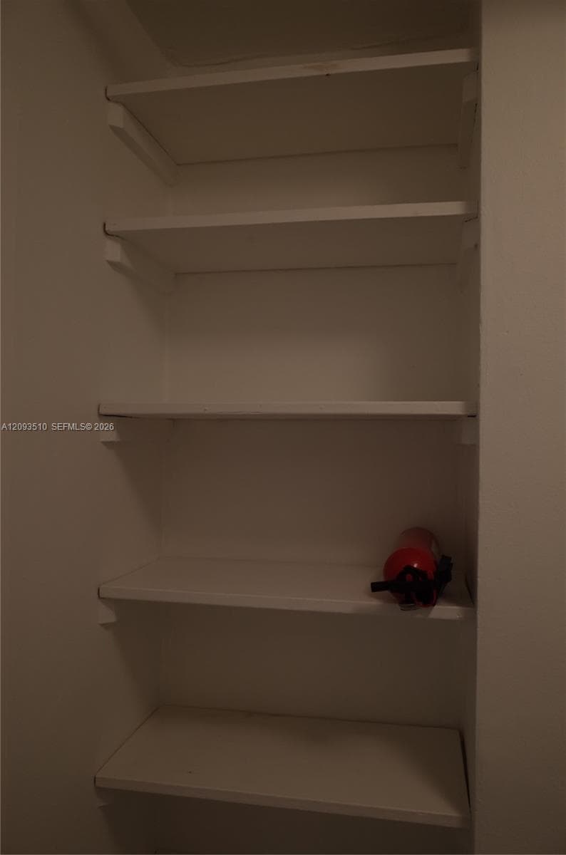 ISLANDER CONDO APTS · #302 in Miami Beach - Photo 10