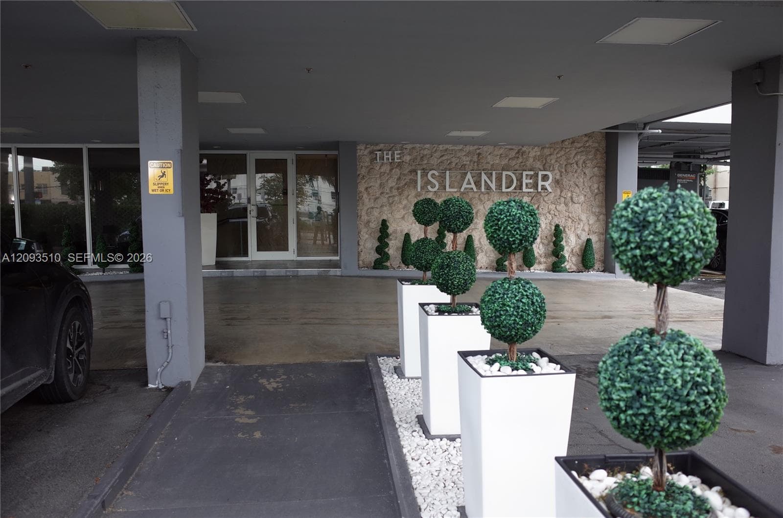 ISLANDER CONDO APTS · #302 in Miami Beach - Photo 33