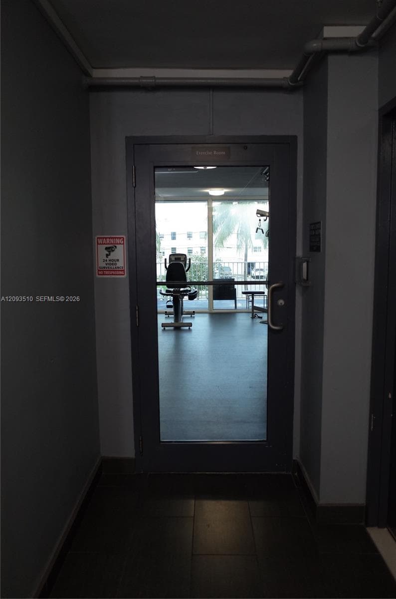 ISLANDER CONDO APTS · #302 in Miami Beach - Photo 18