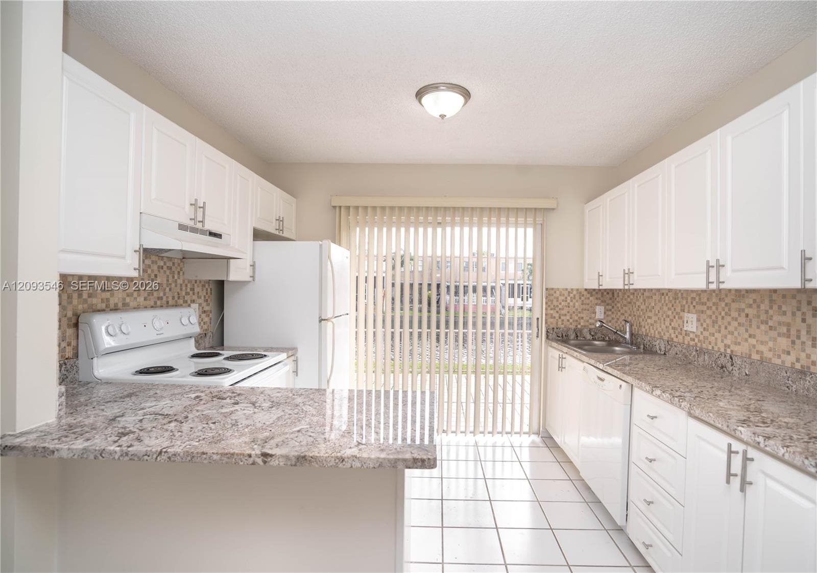 LAGO DEL REY CONDO · #203 in Hialeah - Photo 9