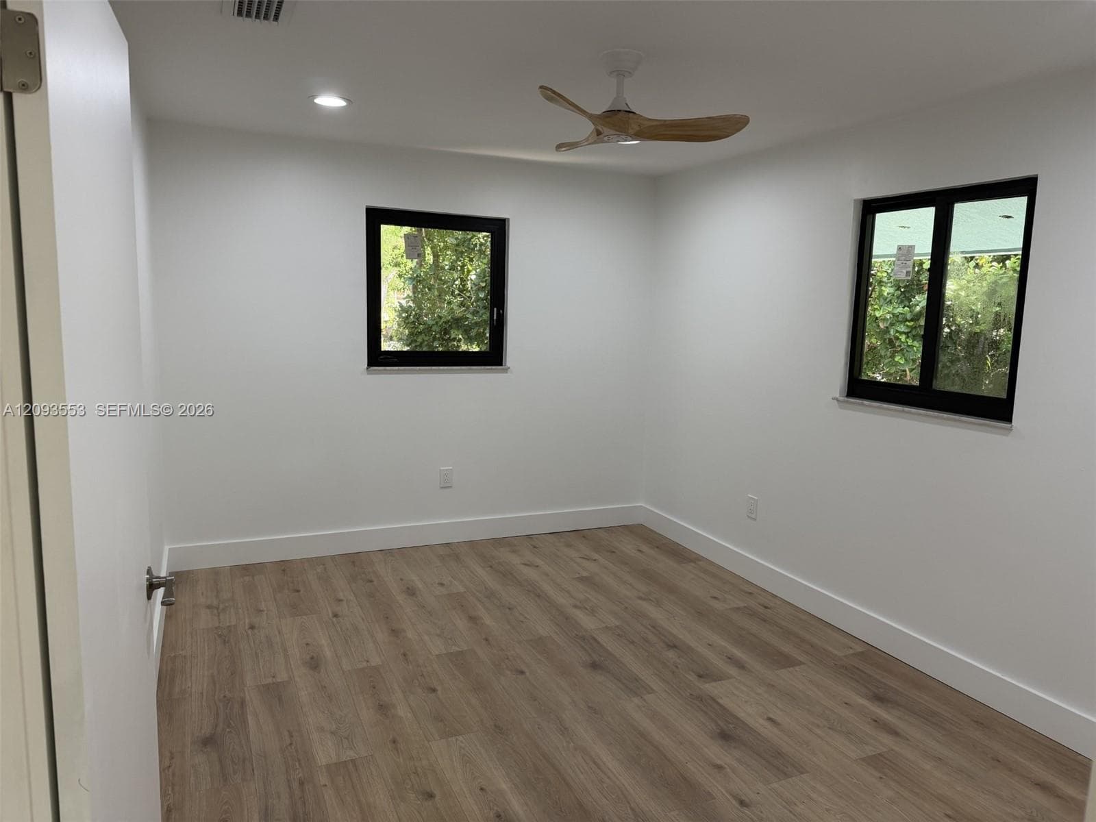 39 Gumbo Limbo Ave photo 5