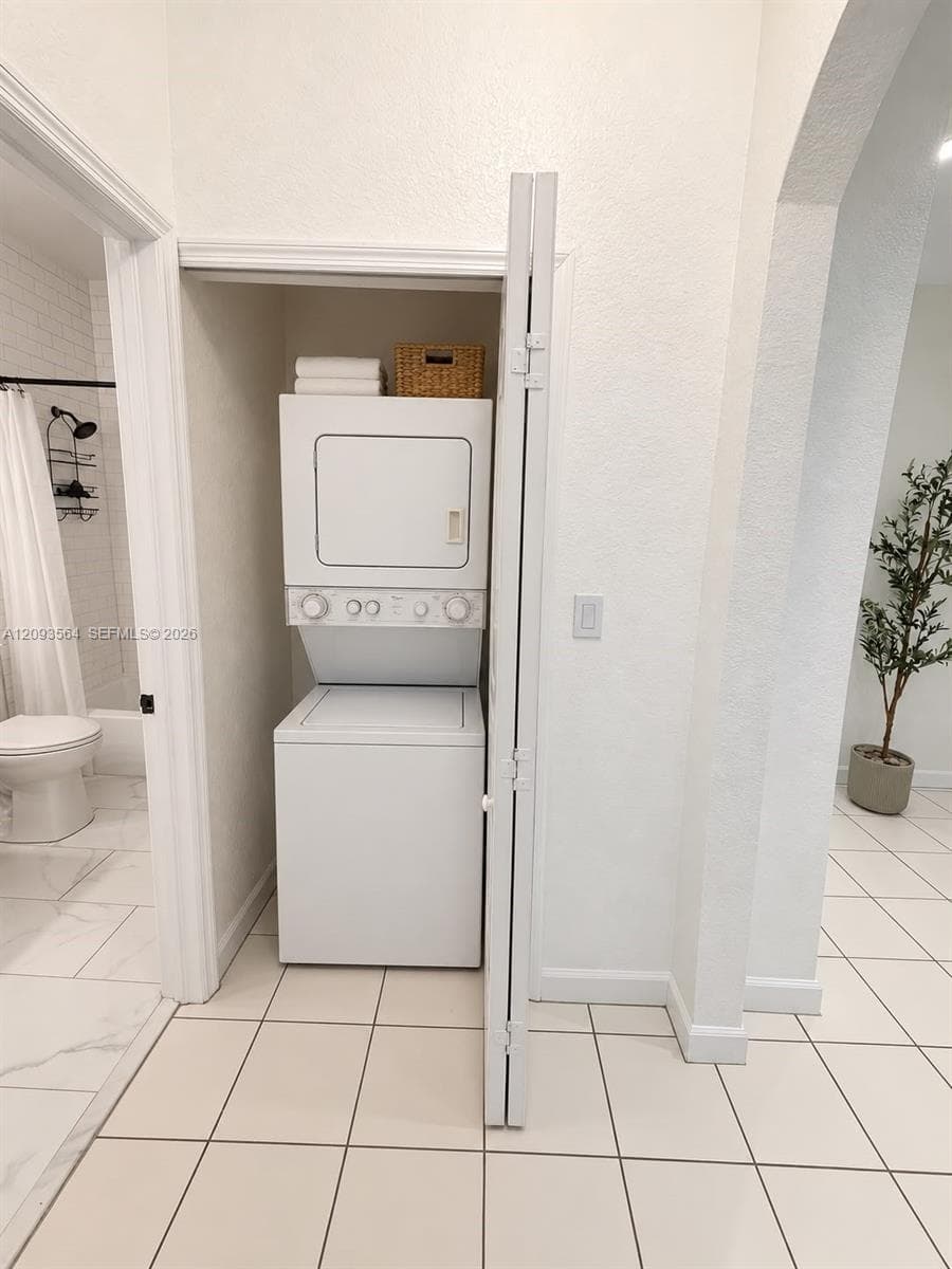 SHOMA HOMES AT COUNTRY CL · #108-11 in Hialeah - Photo 16