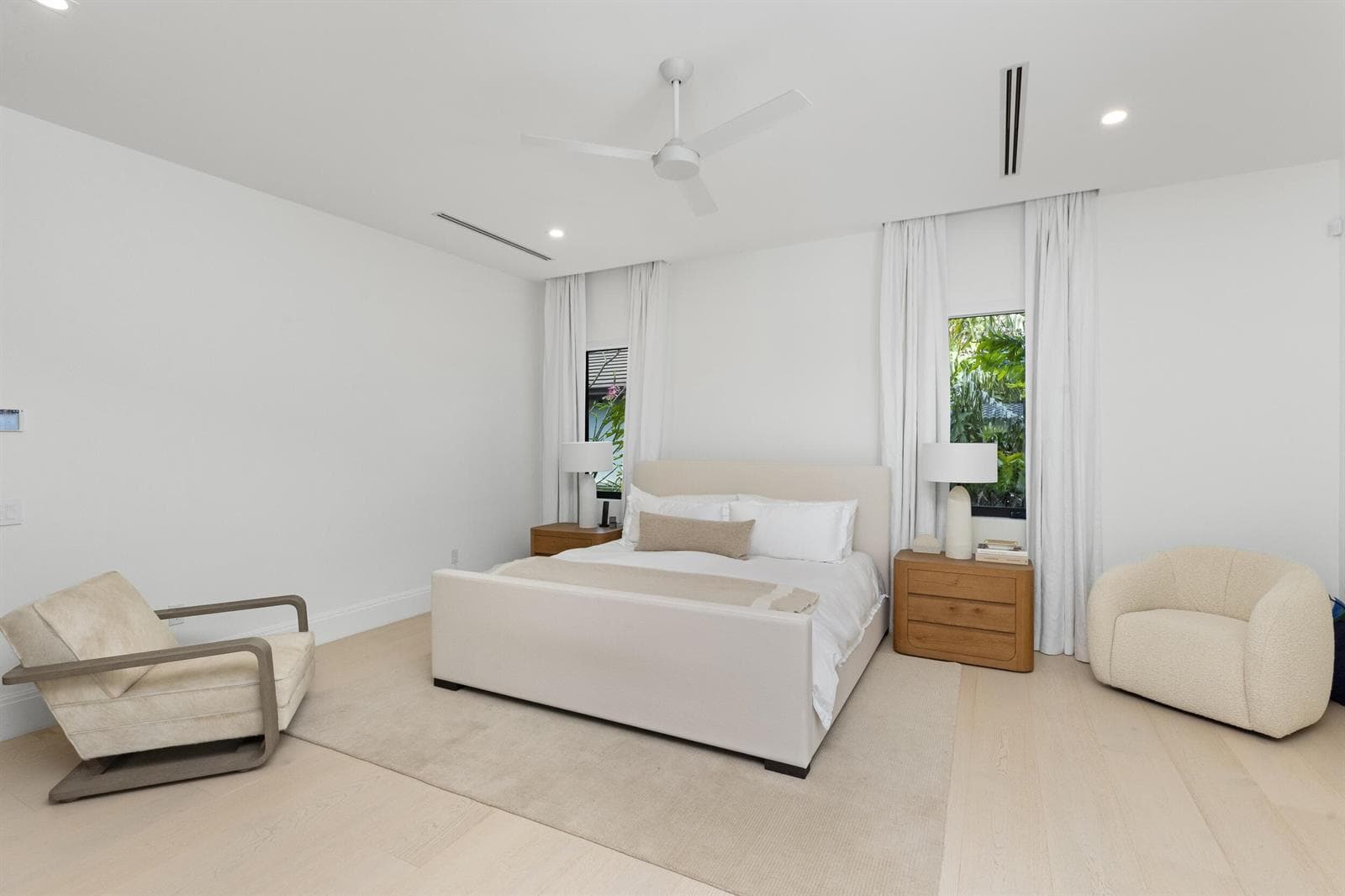 Master Bed 3