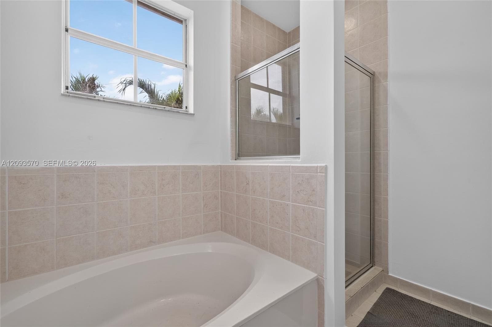 EGRET LAKES ESTATES SEC 2 in Miami - Photo 22