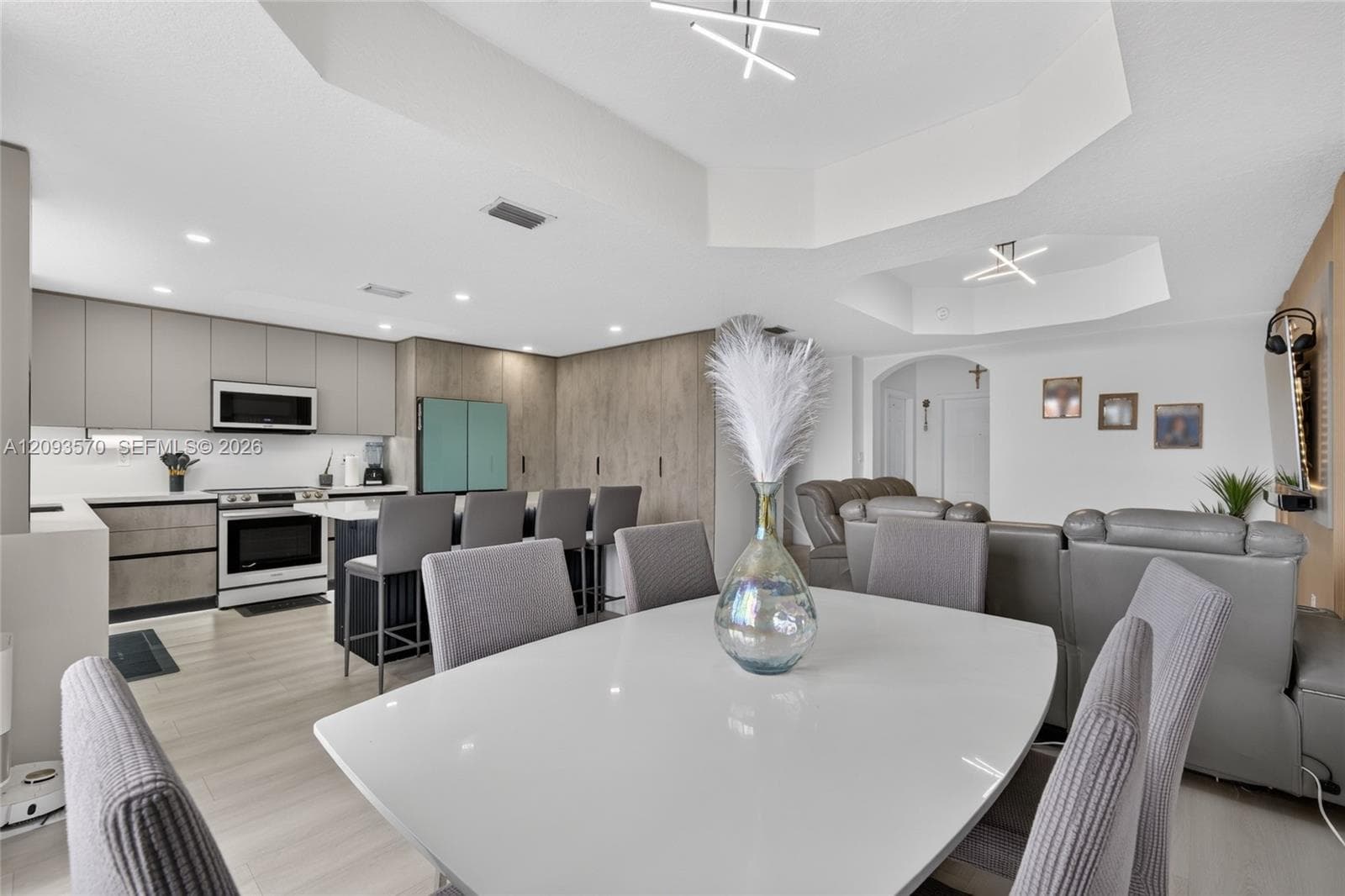 EGRET LAKES ESTATES SEC 2 in Miami - Photo 15