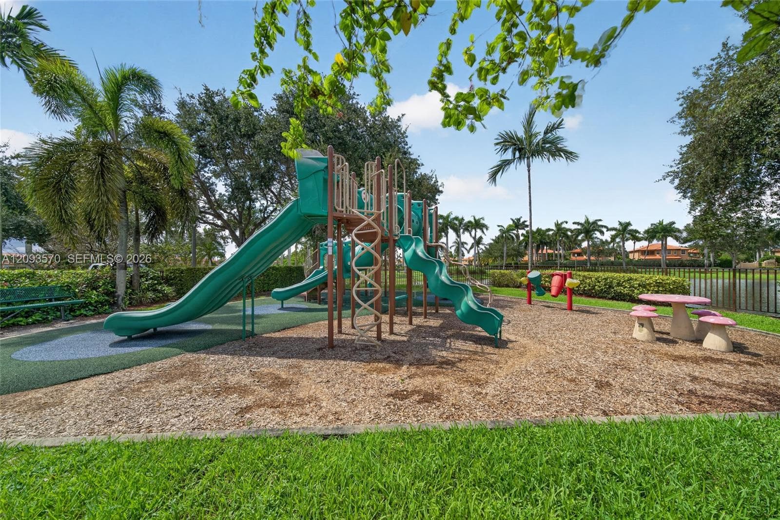 EGRET LAKES ESTATES SEC 2 in Miami - Photo 39