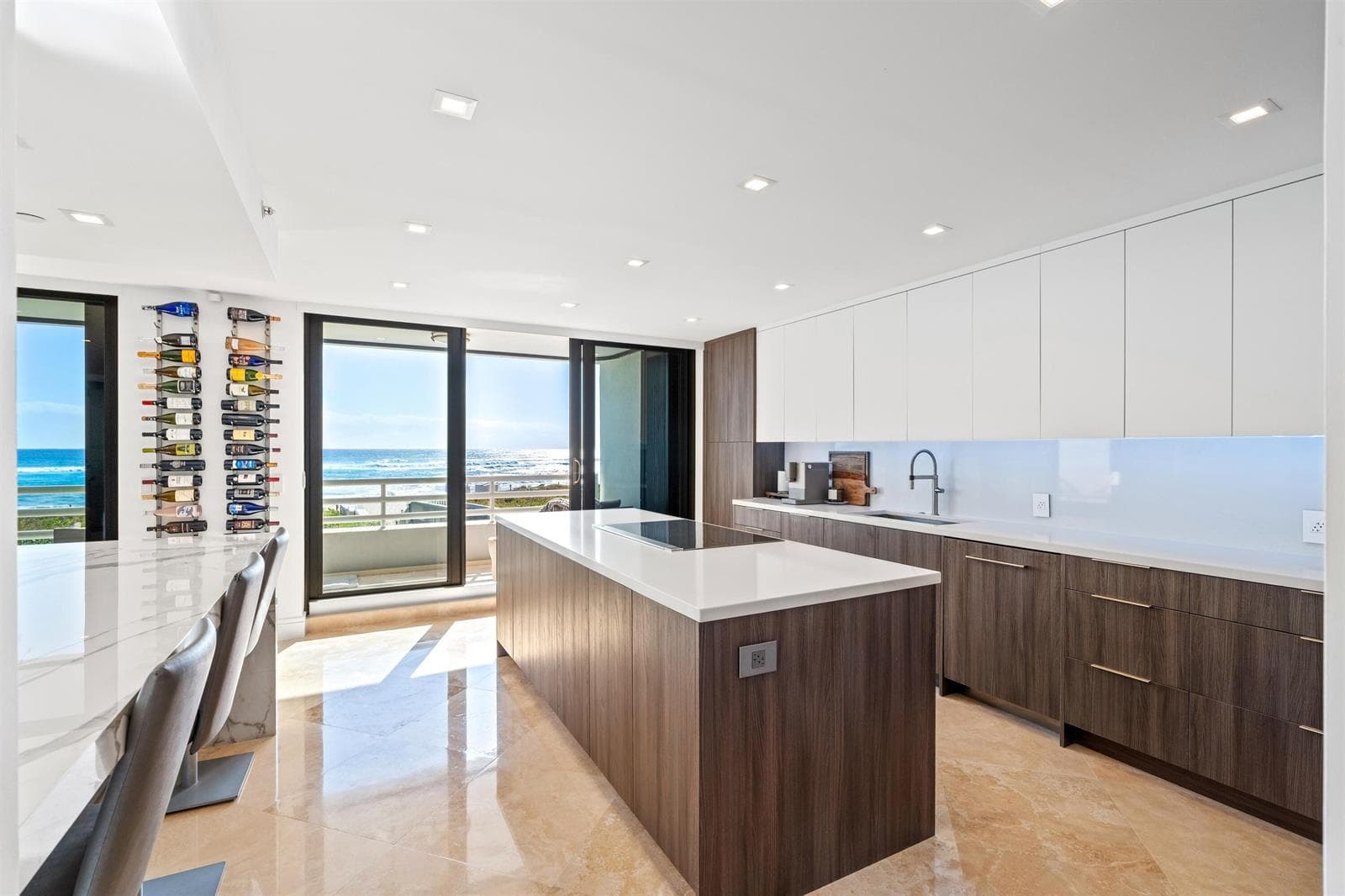 KITCHEN TO VIEW