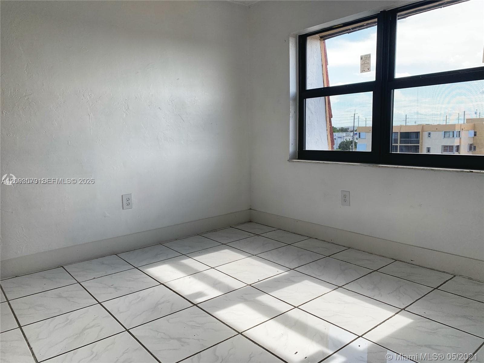 KINGS COVE CONDO · #514 in Hialeah - Photo 14