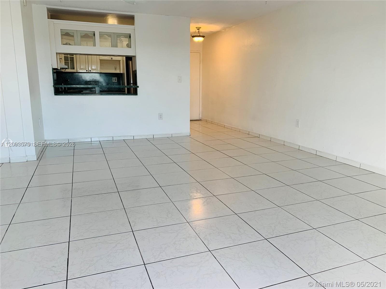 KINGS COVE CONDO · #514 in Hialeah - Photo 4