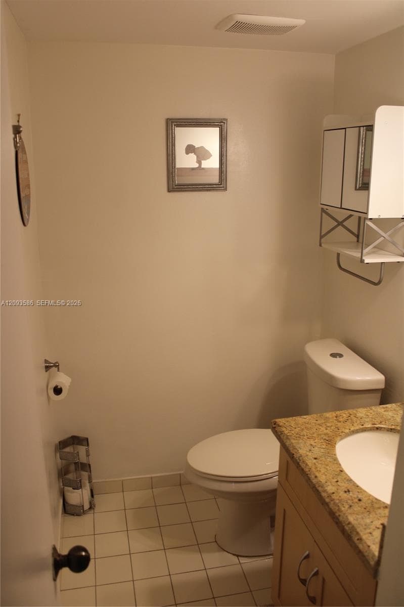 The Royal Club · #1502 in Miami Beach - Photo 20