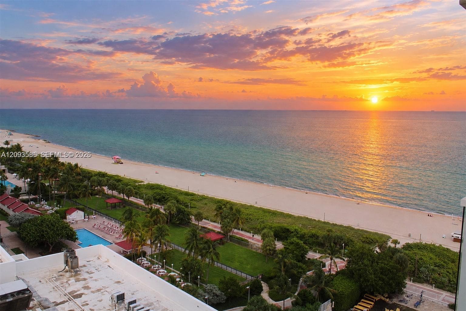 The Royal Club · #1502 in Miami Beach - Photo 4