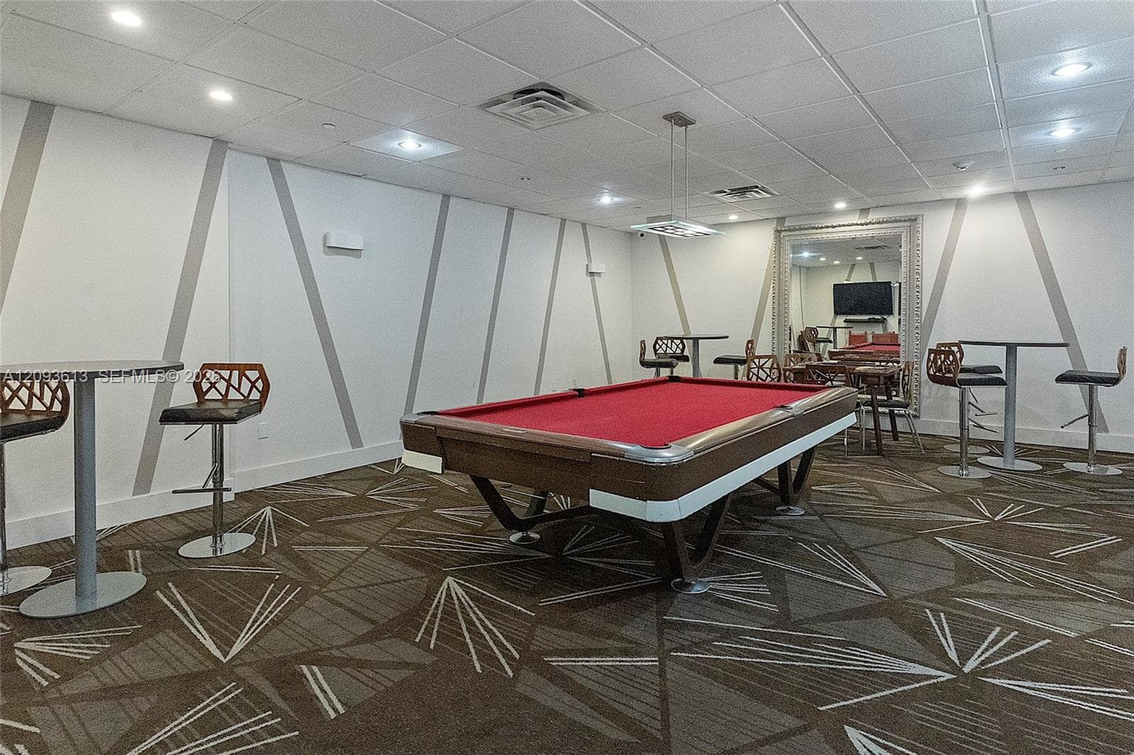 ARLEN BEACH CONDO · #1007 in Miami Beach - Photo 53